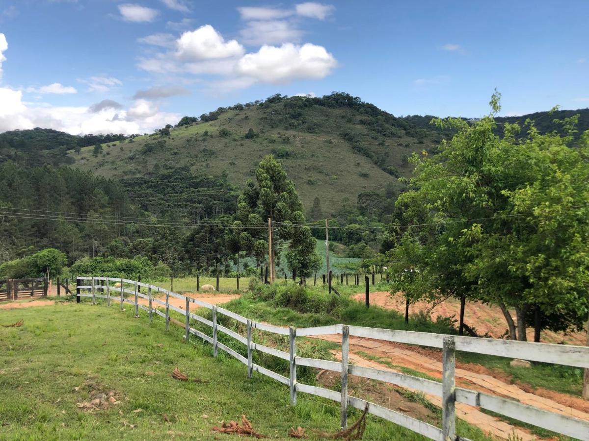 Pousada Pedra Da Mata Chales Na Montanha Munhoz Экстерьер фото